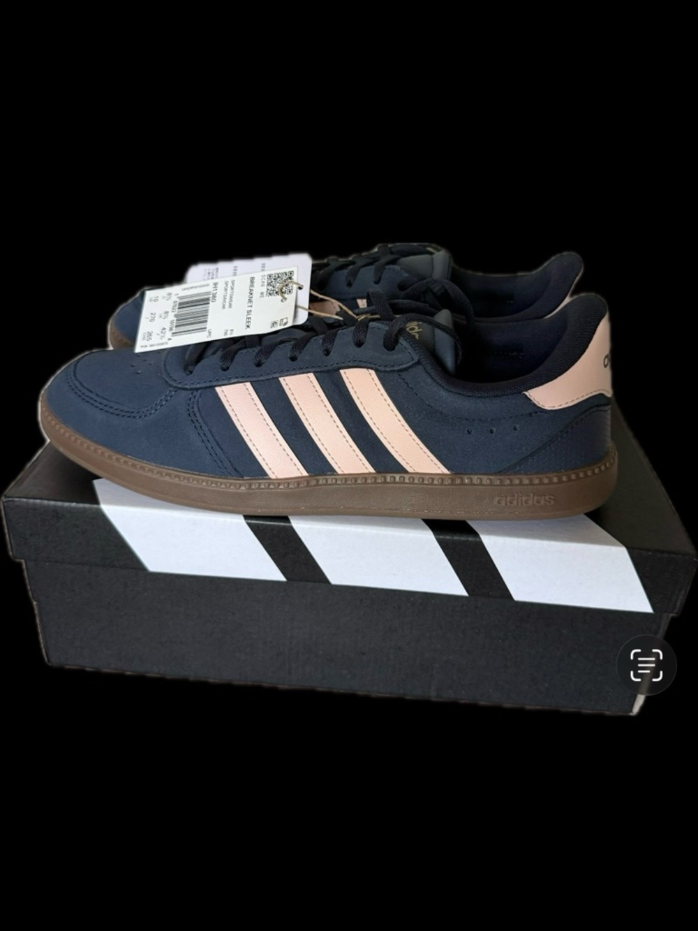 adidas Breaknet Sleek Navy & Blush Pink Low-Top Sneakers 10w